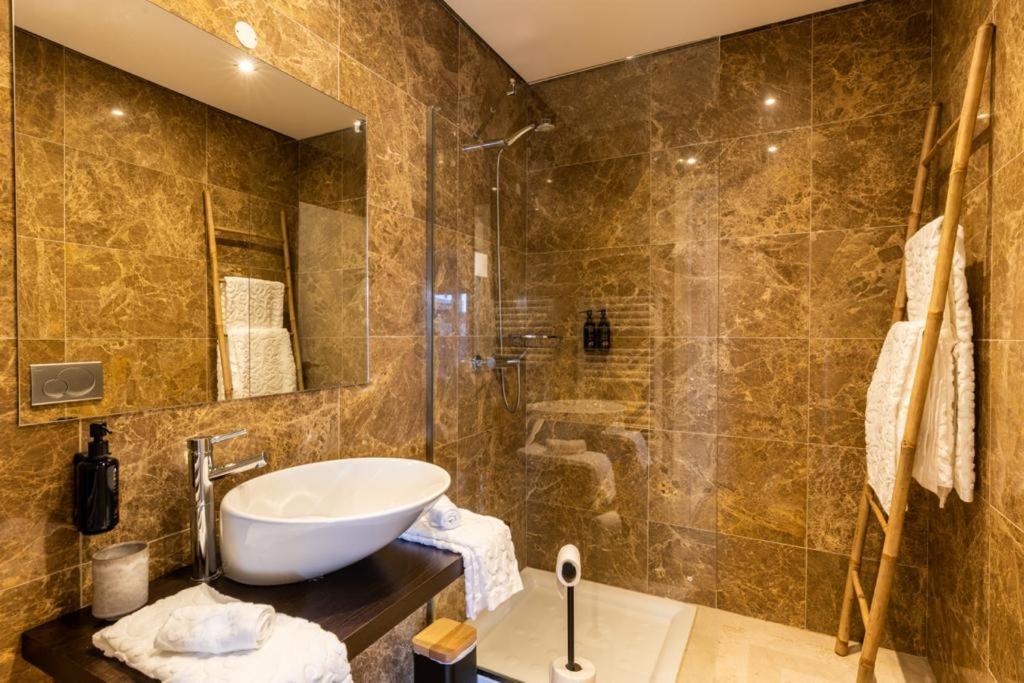 Bed and Breakfast Fab'S House Фару Экстерьер фото